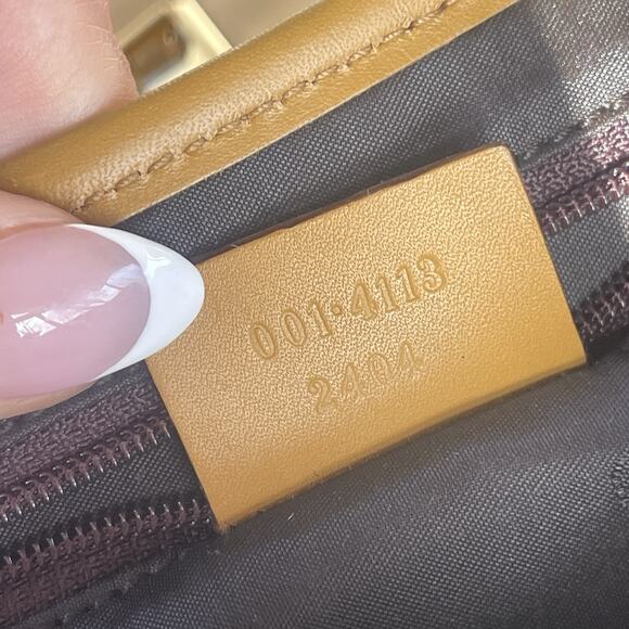 Gucci GG Canvas Tan Tiger Charm Jackie Gold Chain Shoulder Bag Tom Ford Era - Picture 16 of 16